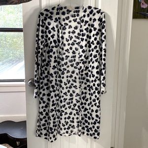 Knit animal print cardigan. Lightweight and perfect for fall.